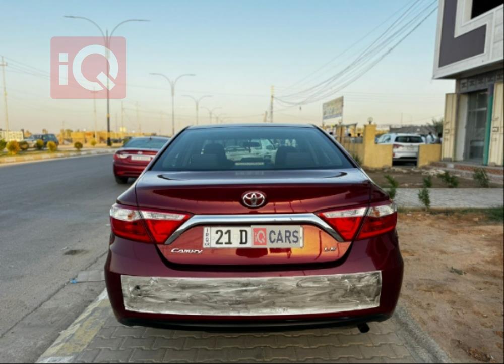 تۆیۆتا کامری